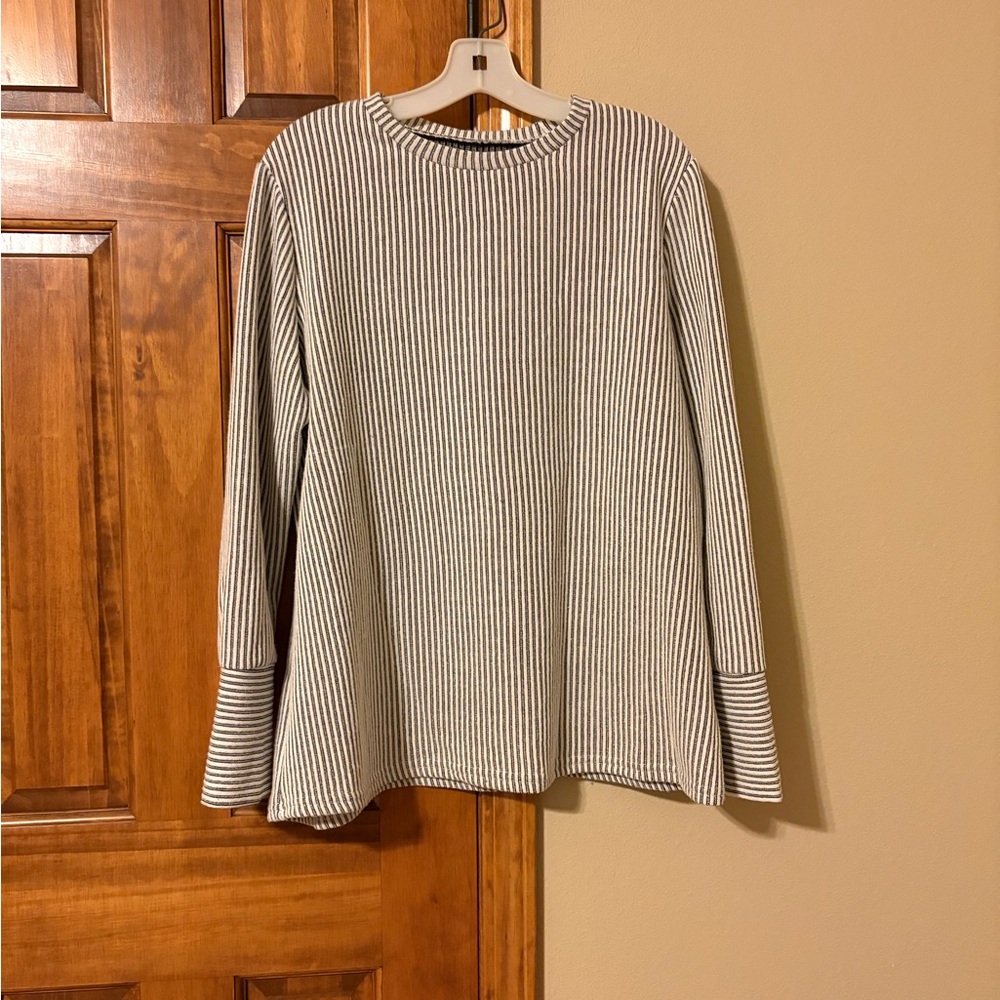 SHEIN Black and White Striped Long Sleeve Blouse Sweater Ribbed Top ❤️